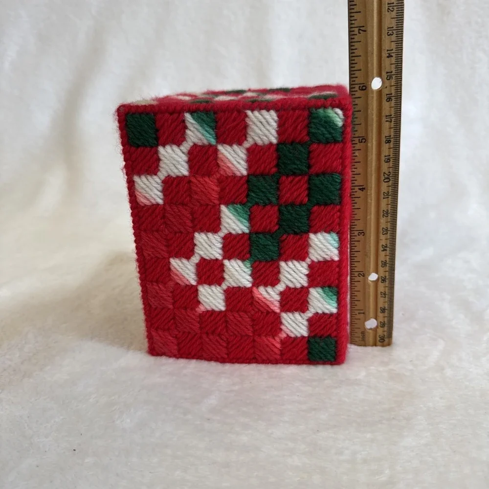 Handmade Plastic Canvas Christmas Tissue Box Cover Red Green White Geometric